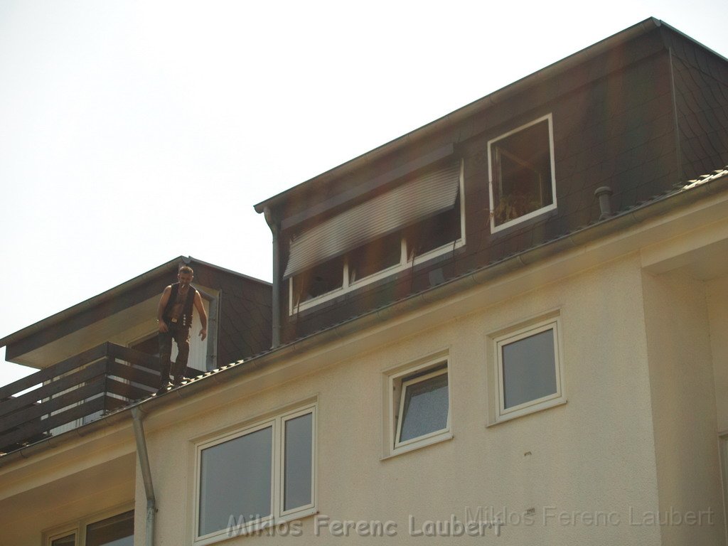 Mark Medlock s Dachwohnung ausgebrannt Koeln Porz Wahn Rolandstr P32.JPG
